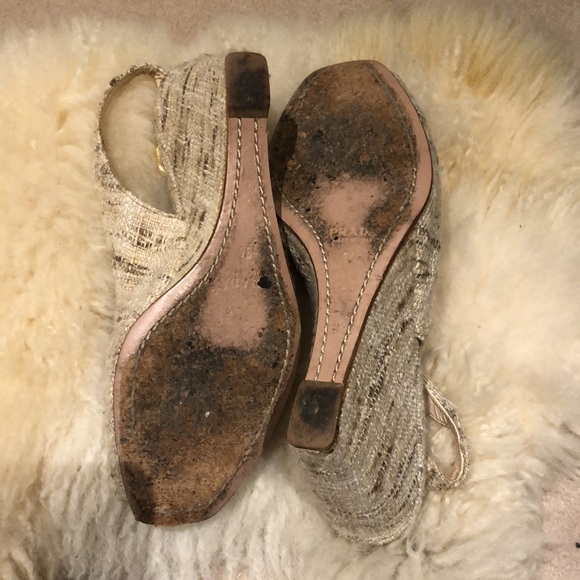 Prada weaved fabric wedge. Size 6. - Picture 3 of 5